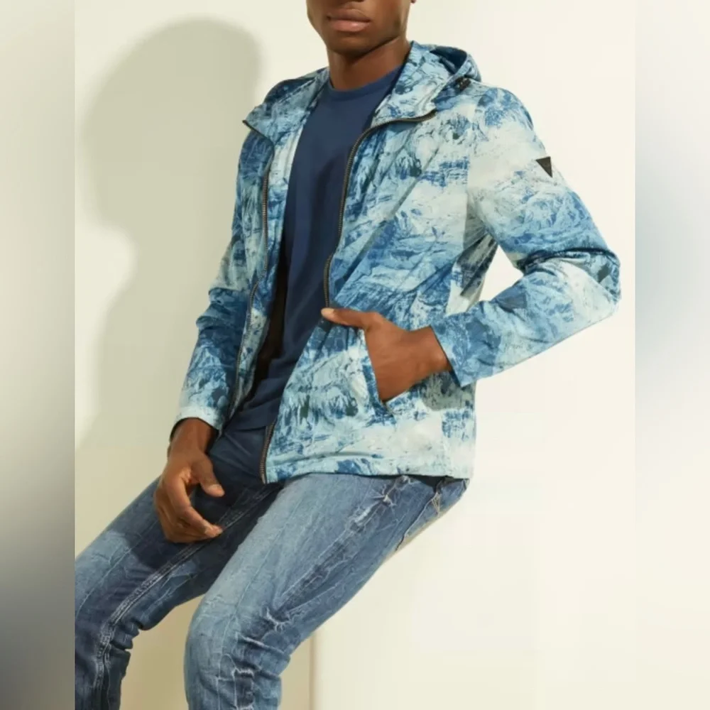 NWT Guess Men’s Mountain Printed Nylon Jacket